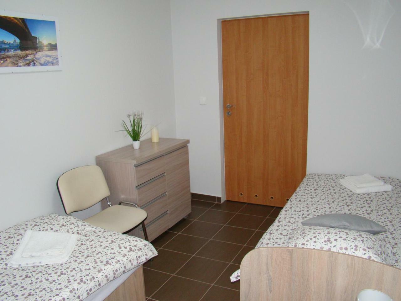 Apartamenty Orle เยเลเนียกูรา ภายนอก รูปภาพ