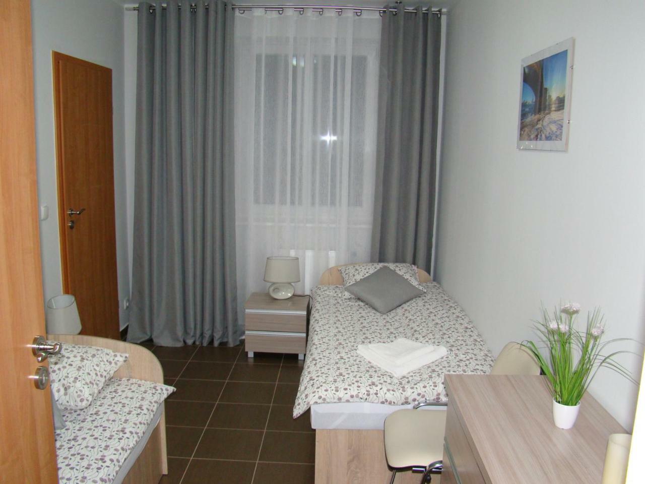 Apartamenty Orle เยเลเนียกูรา ภายนอก รูปภาพ